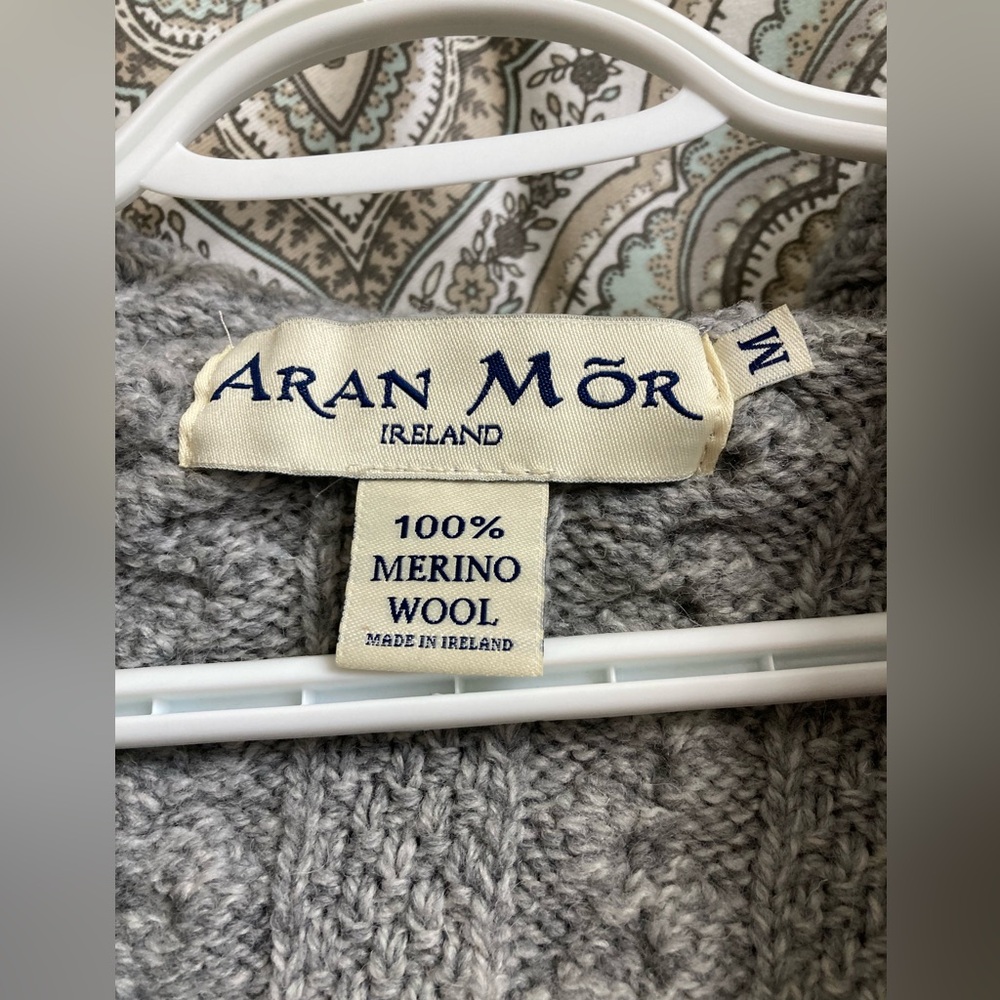 Wool sweater - Picture 3 of 3